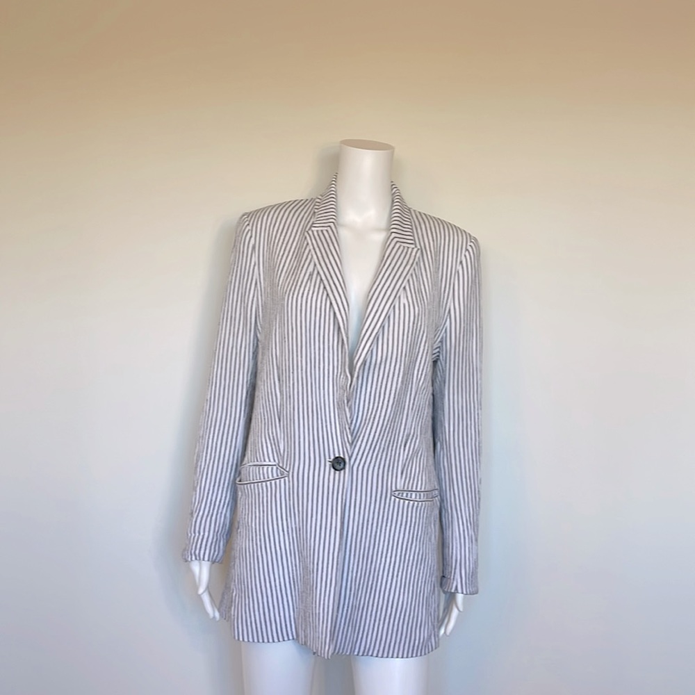 H&M White and Black Stripes Blazer - Oversized look Size 10